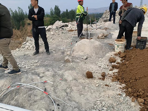 二氧化碳爆破视频